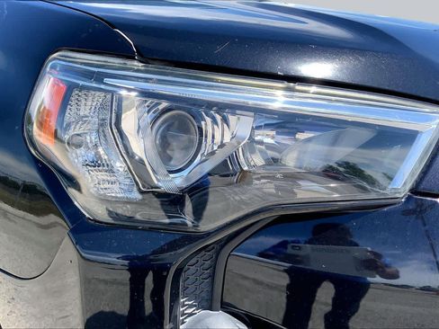 Used 2019 Toyota 4Runner SR5 RWD image 27