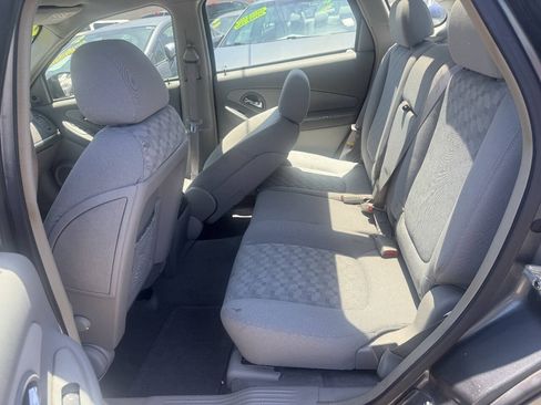 Used 2005 Chevrolet Malibu LS w/ Preferred Equipment Group FWD image 8