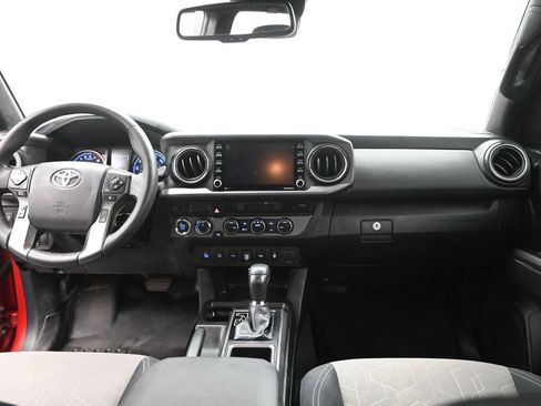 Used 2023 Toyota Tacoma TRD Off-Road w/ Technology Package AWD/4WD image 16