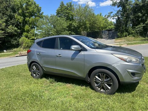 Used 2015 Hyundai Tucson GLS w/ Option Group 02 AWD/4WD image 4