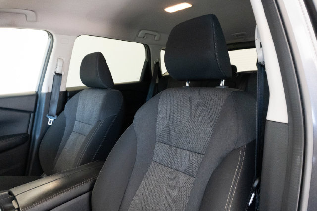Used 2025 Nissan Rogue SV FWD image 7