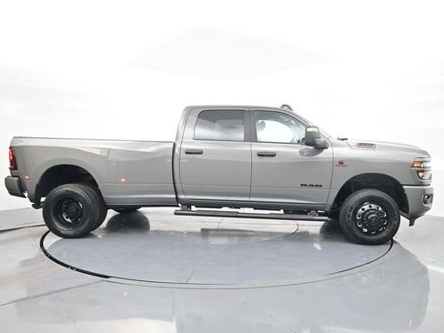 Used 2026 RAM 3500 Big Horn AWD/4WD image 4