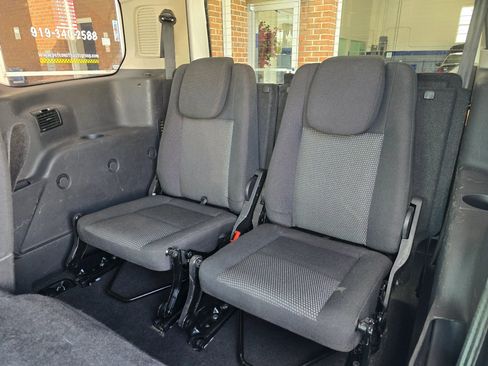 Used 2018 Ford Transit Connect XL image 19