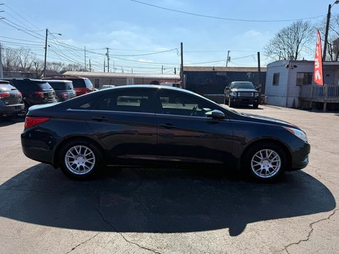 Used 2011 Hyundai Sonata GLS image 8