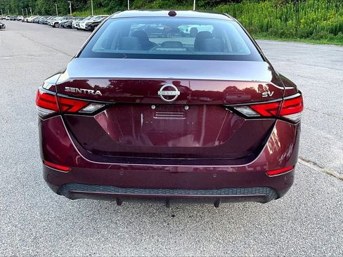 Used 2024 Nissan Sentra SV FWD image 10