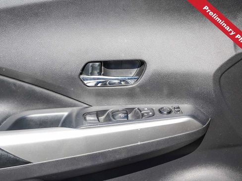Used 2020 Nissan Kicks SR w/ SR Premium Package FWD image 15