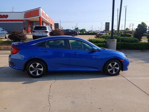 Used 2019 Honda Civic LX image 6
