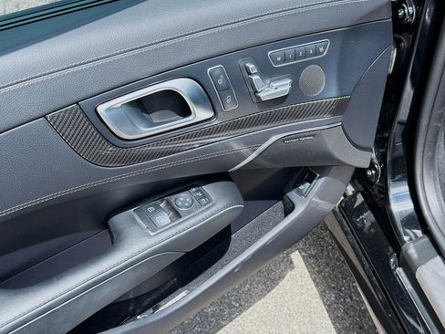 Used 2016 Mercedes-Benz SL 63 AMG w/ Driver Assistance Package image 20