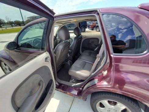 Used 2002 Chrysler PT Cruiser Limited image 13