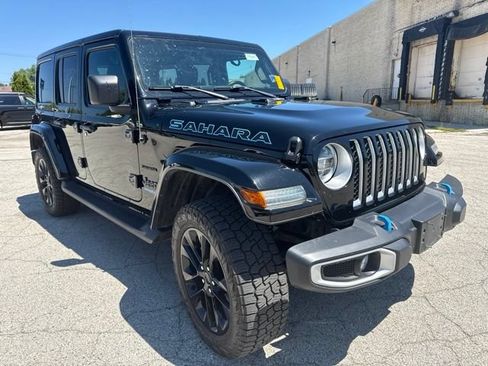 Used 2022 Jeep Wrangler Unlimited Sahara w/ Cold Weather Group AWD/4WD image 1