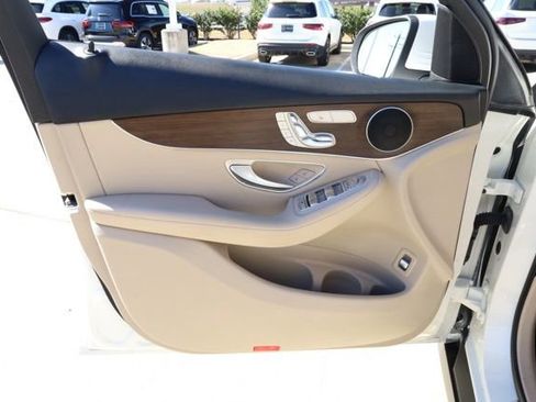 Certified 2022 Mercedes-Benz GLC 300 4MATIC image 25