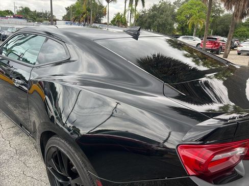 Used 2023 Chevrolet Camaro LT w/ Technology Package image 14