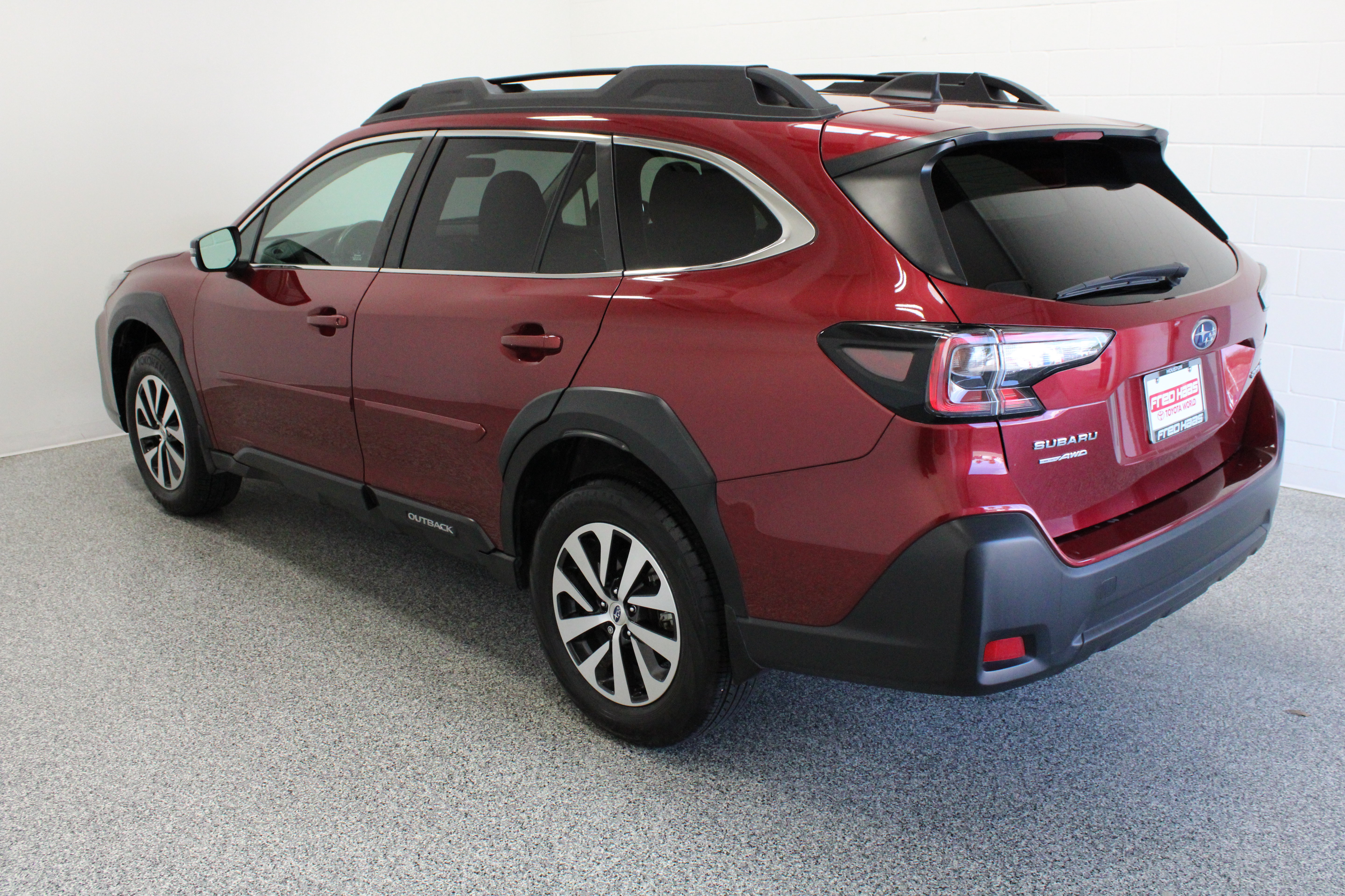 Used 2025 Subaru Outback Premium AWD/4WD image 9