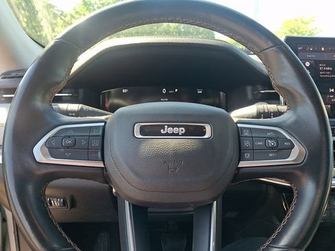 Used 2022 Jeep Compass Limited w/ Elite Group AWD/4WD image 19