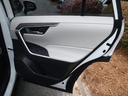 Certified 2024 Toyota RAV4 XLE Premium image 19