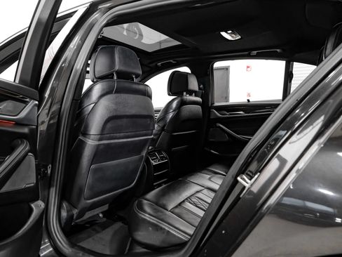 Used 2019 BMW 540i w/ M Sport Package RWD image 54
