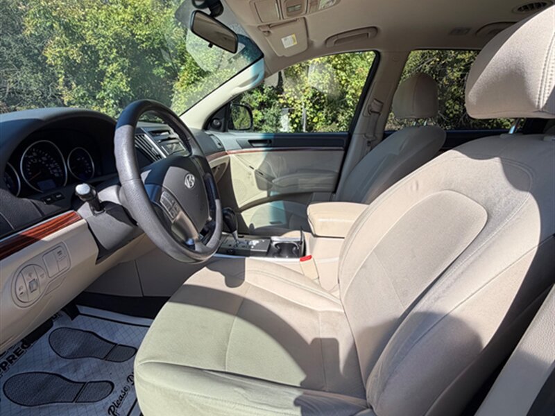 Used 2011 Hyundai Veracruz GLS AWD/4WD image 18