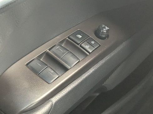 Used 2022 Toyota Camry SE w/ Convenience Package FWD image 20