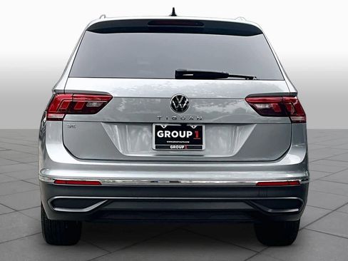 Certified 2023 Volkswagen Tiguan SE FWD image 5