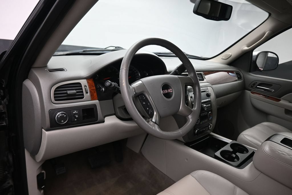 Used 2012 GMC Yukon SLT w/ SLT-2 Equipment Package RWD image 13