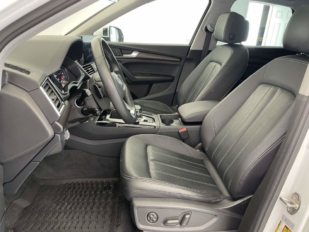 Certified 2023 Audi Q5 2.0T Premium w/ Convenience Package AWD/4WD image 5