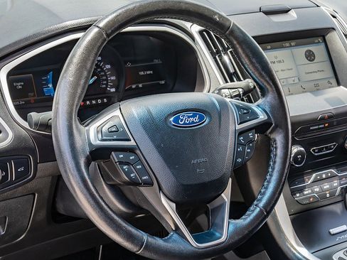 Used 2017 Ford Edge SEL w/ Equipment Group 201A FWD image 24