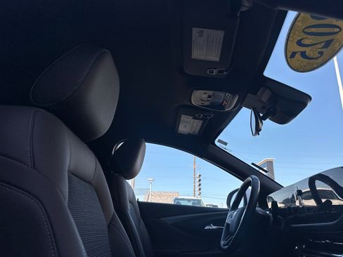 Used 2025 Buick Envista Preferred w/ Convenience I Package image 21