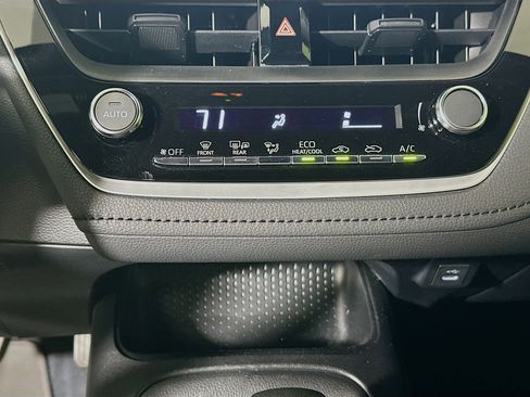 Used 2025 Toyota Corolla SE FWD image 23
