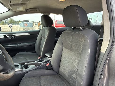 Used 2017 Nissan Sentra S image 13