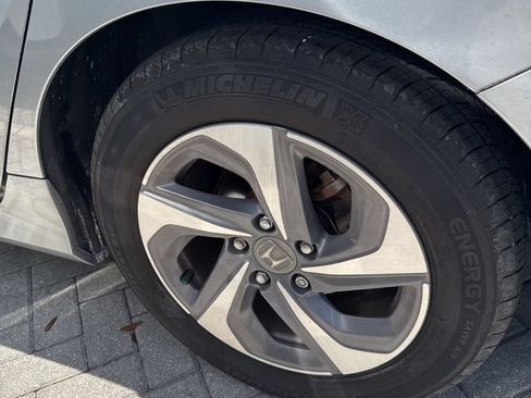 Used 2020 Honda Insight EX image 30