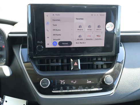 Used 2024 Toyota Corolla LE image 20