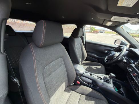 Used 2024 Honda HR-V Sport image 31