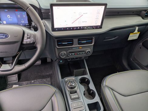 New 2026 Ford Maverick Lobo AWD/4WD image 22