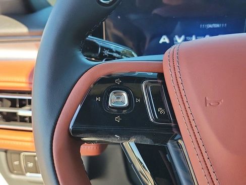 New 2025 Lincoln Aviator Reserve w/ Illumination Package image 28