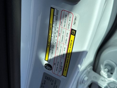 New 2026 RAM 1500 4x4 Crew Cab image 26