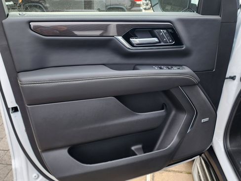 New 2026 GMC Yukon XL Elevation image 12