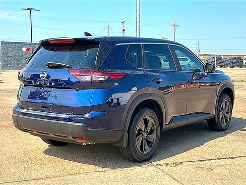 New 2026 Nissan Rogue SV FWD image 6
