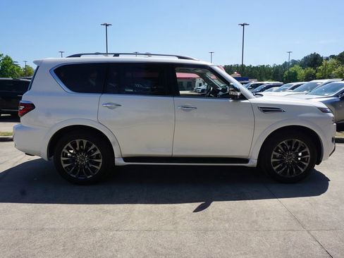 Used 2024 Nissan Armada Platinum w/ Captain's Chairs Package image 26