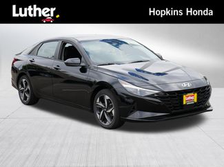 Used 2023 Hyundai Elantra SEL w/ Convenience Package FWD video 1