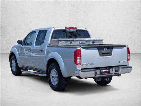 Used 2016 Nissan Frontier SV AWD/4WD image 8