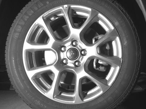 Used 2025 Jeep Compass Limited image 13