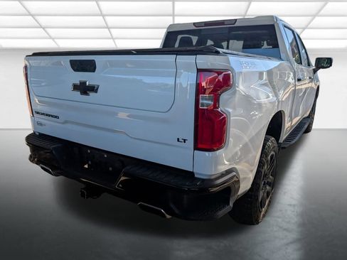 Used 2024 Chevrolet Silverado 1500 LT Trail Boss w/ LT Trail Boss Premium Package AWD/4WD image 6