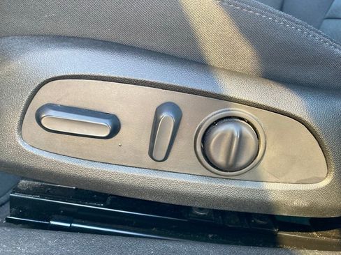 Used 2024 Chevrolet Malibu LT image 13