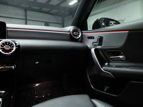 Used 2020 Mercedes-Benz A 220 image 36