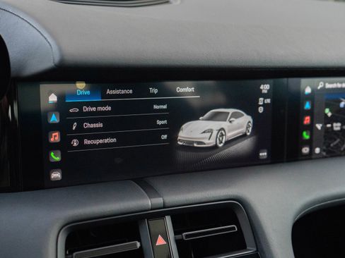 Used 2023 Porsche Taycan w/ Premium Package image 20