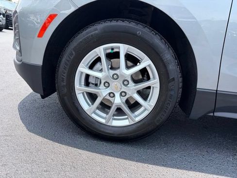 Used 2024 Chevrolet Equinox LS w/ LS Convenience Package FWD image 9