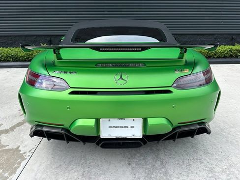 Used 2020 Mercedes-Benz AMG GT R image 16