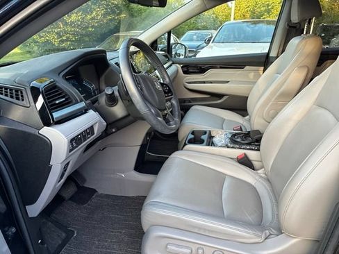 Used 2024 Honda Odyssey Touring image 9