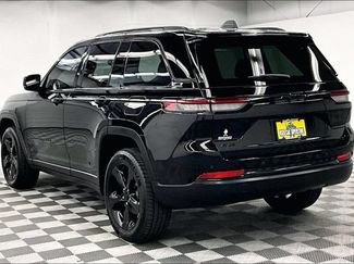 Used 2024 Jeep Grand Cherokee Altitude AWD/4WD video 2