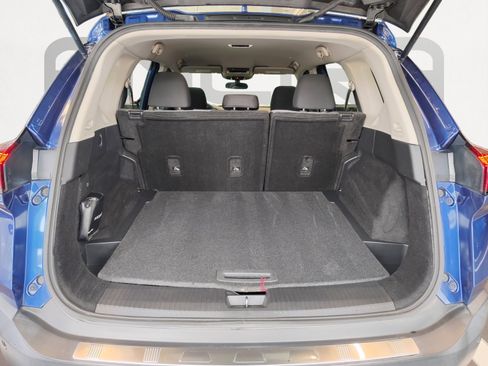 Used 2022 Nissan Rogue SV image 16